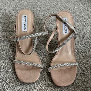 Steve Madden Tan Heeled Elegance